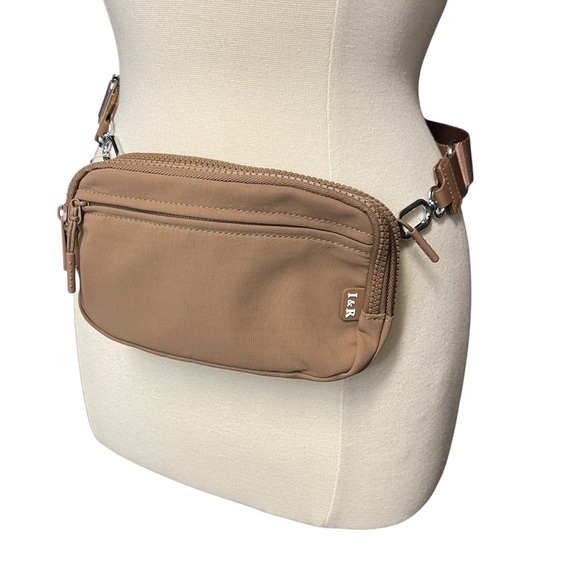 NWT 3-in-1 Crossbody, Belt & Wristlet Bag - Picture 2 of 10